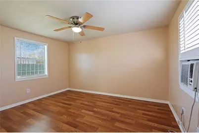 8606 Guinevere Street, Houston, TX 77029 - Photo 25