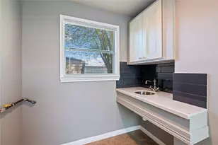 8606 Guinevere St, Houston, TX 77029 - Photo 23