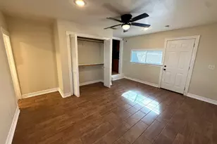 307 Sue St, Houston, TX 77009 - Photo 11