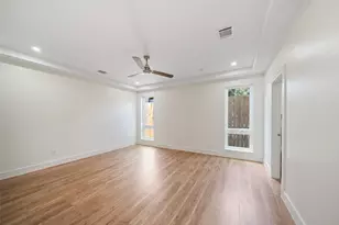 4208 Driscoll St, Houston, TX 77098 - Photo 9