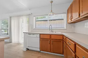 9303 Autumn Harvest Dr, Houston, TX 77064 - Photo 9