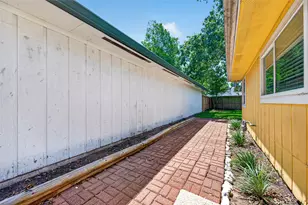 9303 Autumn Harvest Dr, Houston, TX 77064 - Photo 25