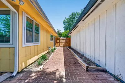 9303 Autumn Harvest Drive, Houston, TX 77064 - Photo 23