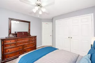 1810 Pebble Hill Ct, Sugar Land, TX 77478 - Photo 13