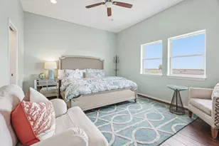 19023 Kahala Dr E, Galveston, TX 77554 - Photo 21