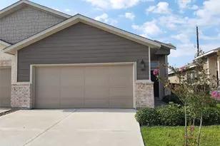 9881 Grosbeak Ln, Magnolia, TX 77354 - Photo 1