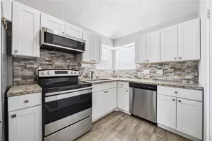 6911 Foxport Ln, Humble, TX 77338 - Photo 9