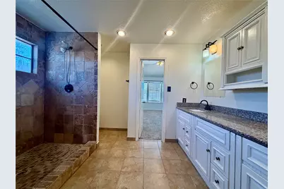 16907 Dusty Mill Drive W, Sugar Land, TX 77498 - Photo 17