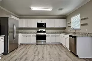 15223 Keystone Bend Ln, Cypress, TX 77429 - Photo 5