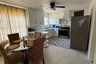 1104 Sycamore St, Navasota, TX 77868 - Photo 5