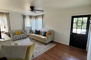 1104 Sycamore St, Navasota, TX 77868 - Photo 15