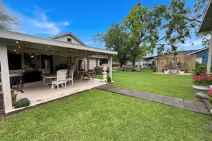 1905 Yellowstone St, Freeport, TX 77541 - Photo 7