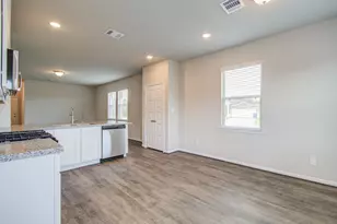 8438 Quiet Bay Dr, Baytown, TX 77523 - Photo 19