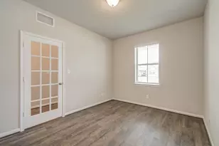 8438 Quiet Bay Dr, Baytown, TX 77523 - Photo 9