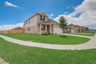 8438 Quiet Bay Dr, Baytown, TX 77523 - Photo 3