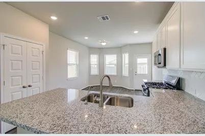 8438 Quiet Bay Drive, Baytown, TX 77523 - Photo 15