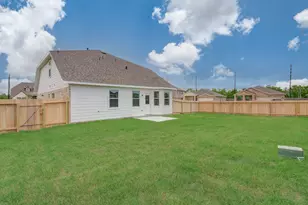 8438 Quiet Bay Dr, Baytown, TX 77523 - Photo 41