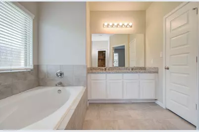 8438 Quiet Bay Drive, Baytown, TX 77523 - Photo 23