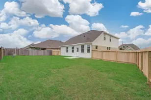 8438 Quiet Bay Dr, Baytown, TX 77523 - Photo 39