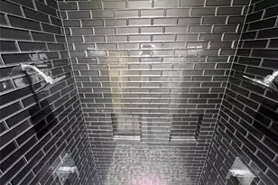 926 Lester St, Houston, TX 77007 - Photo 11