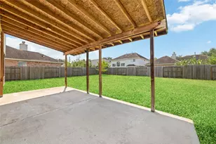 15111 Snow Hill Ct, Sugar Land, TX 77498 - Photo 5