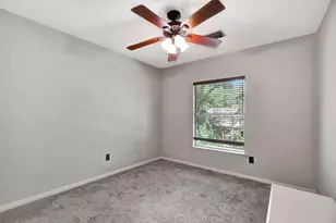 123 W Trillium Ct, The Woodlands, TX 77381 - Photo 35