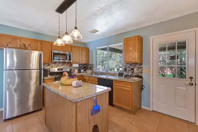 123 W Trillium Court, The Woodlands, TX 77381 - Photo 13