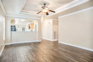 9326 Garfield Park Ln, Houston, TX 77075 - Photo 5
