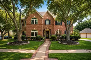 3 Amberstone Dr, Sugar Land, TX 77479 - Photo 1