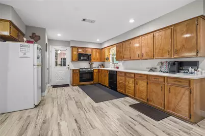 412 Commanche Trail, Wallisville, TX 77597 - Photo 13