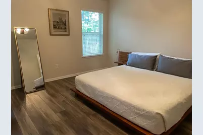 31 W Spindle Tree Circle, The Woodlands, TX 77382 - Photo 9