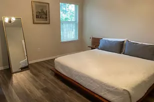 31 W Spindle Tree Cir, The Woodlands, TX 77382 - Photo 9