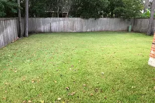 31 W Spindle Tree Cir, The Woodlands, TX 77382 - Photo 19