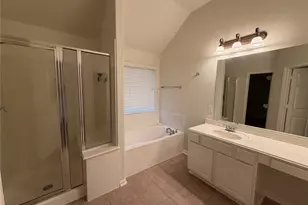 31 W Spindle Tree Cir, The Woodlands, TX 77382 - Photo 41