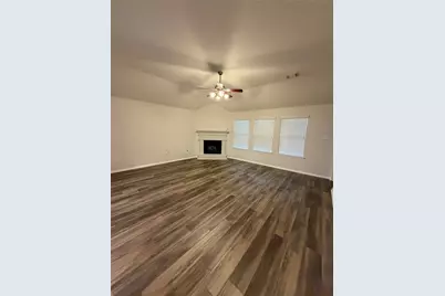 31 W Spindle Tree Circle, The Woodlands, TX 77382 - Photo 27