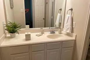 31 W Spindle Tree Cir, The Woodlands, TX 77382 - Photo 15