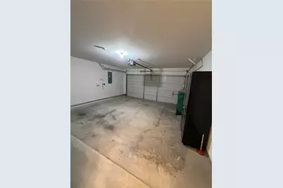 31 W Spindle Tree Circle, The Woodlands, TX 77382 - Photo 37