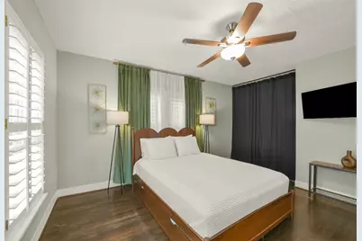 1919 W McKinney Street, Houston, TX 77019 - Photo 19