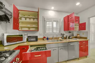 1919 W McKinney St, Houston, TX 77019 - Photo 13