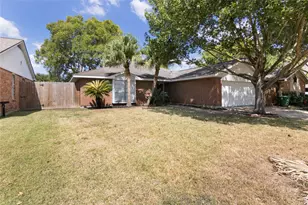 13206 Ensley Wood Dr, Houston, TX 77082 - Photo 25