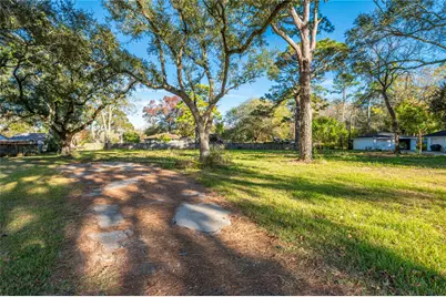 5059 Winding Way, Dickinson, TX 77539 - Photo 13