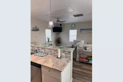 1401 12th Street, Galveston, TX 77550 - Photo 11
