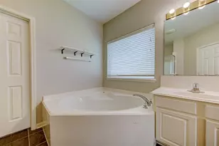 2619 Emerald Springs Ct, Pearland, TX 77584 - Photo 25