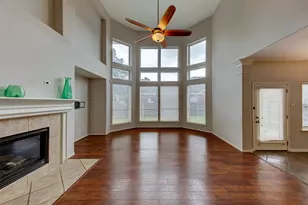 2619 Emerald Springs Ct, Pearland, TX 77584 - Photo 5