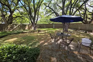 1326 Ashwood Dr, Sugar Land, TX 77498 - Photo 9