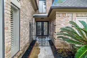 12422 Piping Rock Dr, Houston, TX 77077 - Photo 5