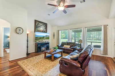 5 Stone Creek, Conroe, TX 77304 - Photo 9