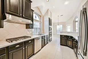 1712 Hidden Brook Ln, League City, TX 77573 - Photo 9