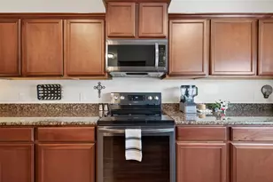 28021 Irving Dr, Magnolia, TX 77355 - Photo 15