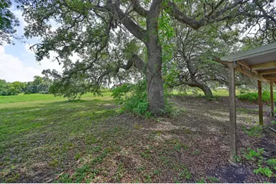 9000 Fm 390 East, Brenham, TX 77833 - Photo 13